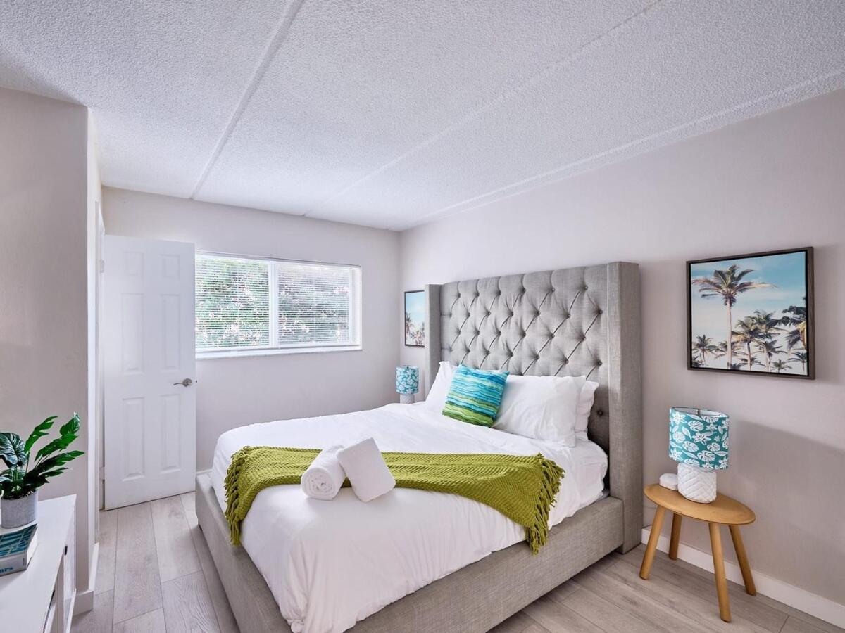 Grand 2 Bedroom On The Intracoastal 里维埃拉海滩 外观 照片