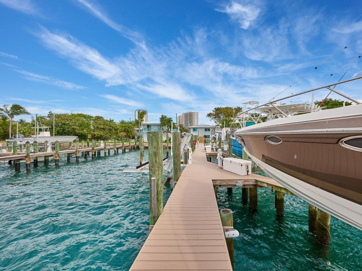 Grand 2 Bedroom On The Intracoastal 里维埃拉海滩 外观 照片